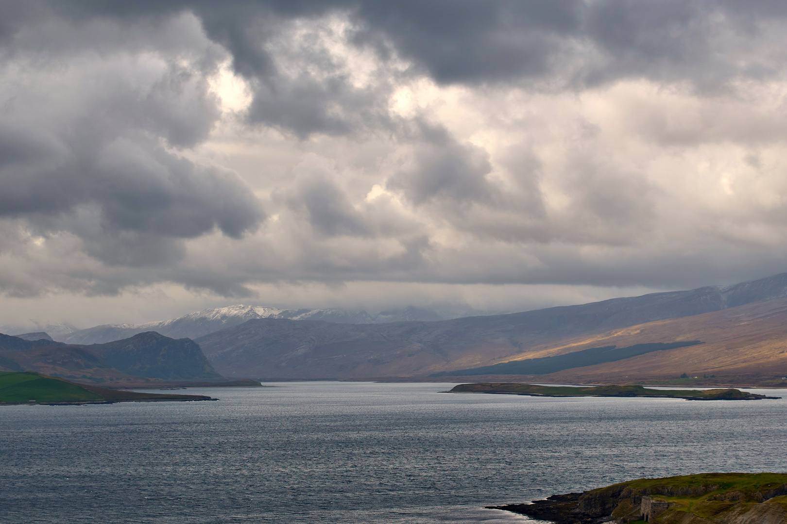 Scotland mit Wolken