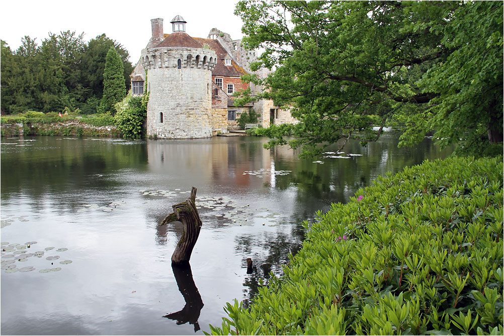 Scotney Castle