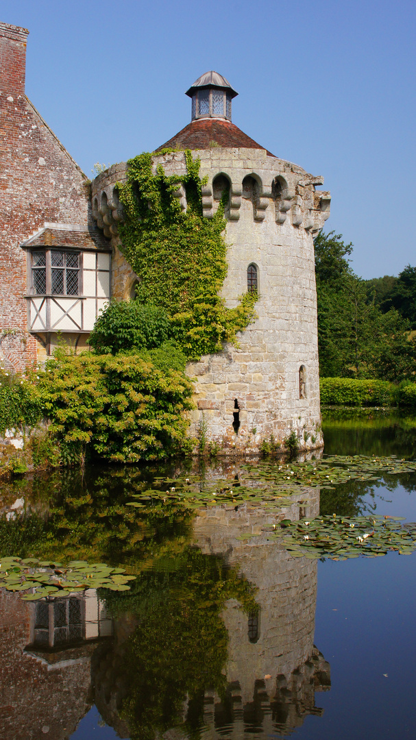 Scotney castle