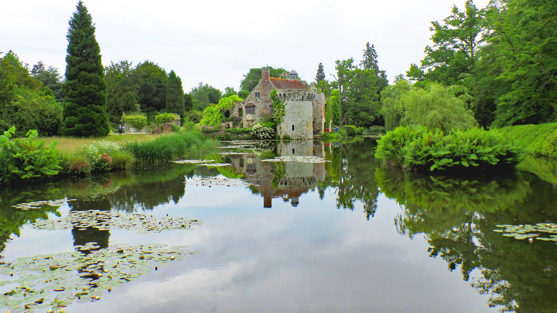 Scotney Castle