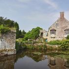 Scotney Castle gespiegelt.