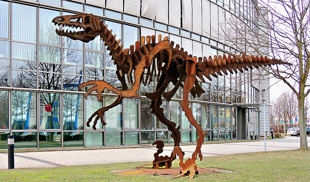 Sculpturen im Businesspark Niederrhein / T-Rex