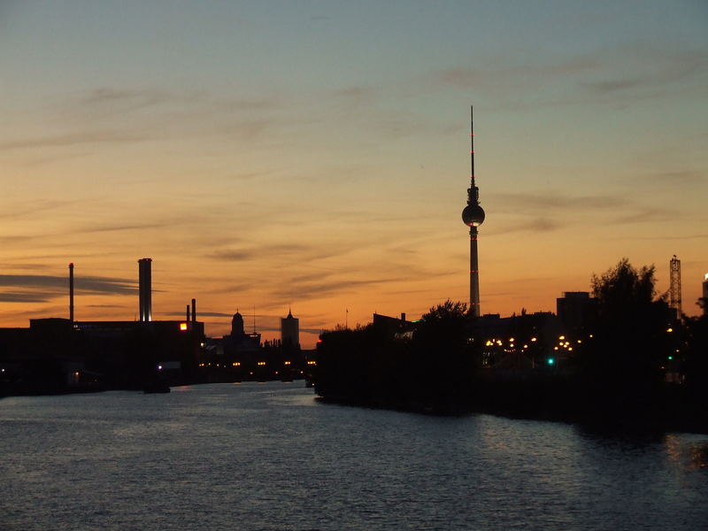 Scyline von Berlin nach dem Sonnenuntergang