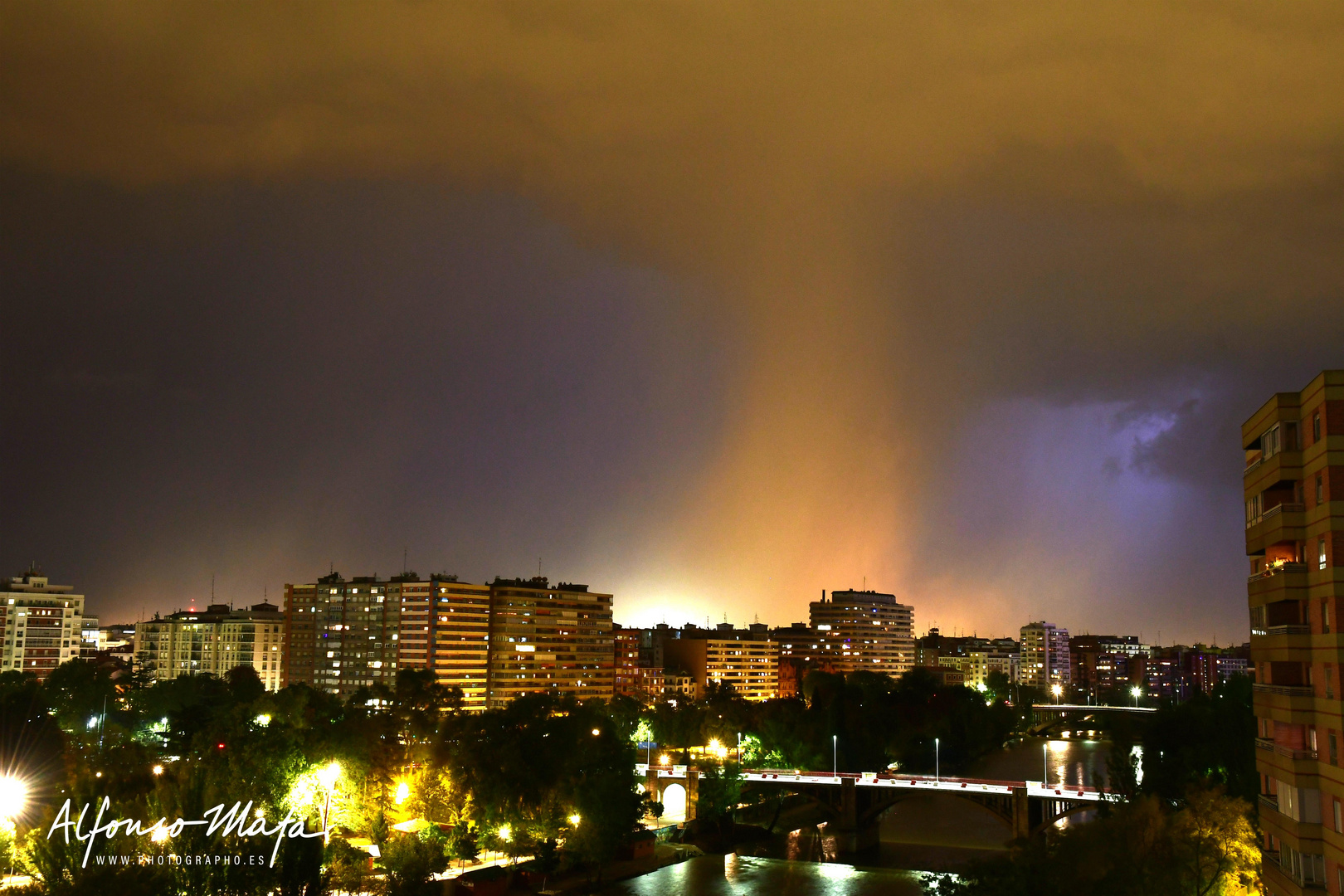 Se acerca la TORMENTA en Valladolid. 