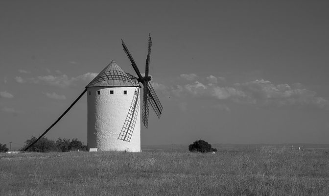 Se puede ver la figura de Don Quijote pasar