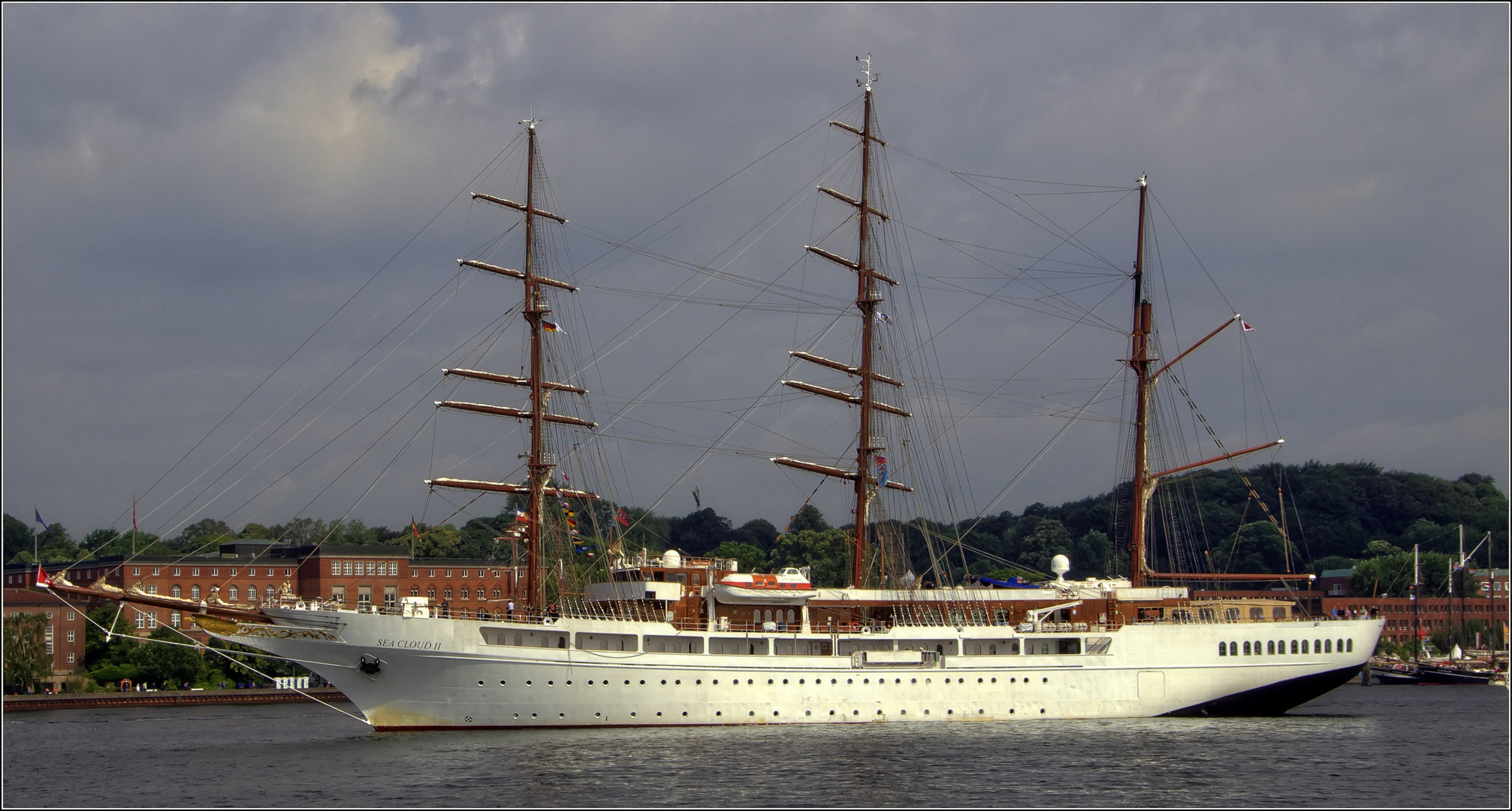 "SEA CLOUD II"