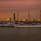 Sea Cloud Spirit - Sonnenuntergang in Hamburg