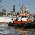 Sea Cloud und Schlepper