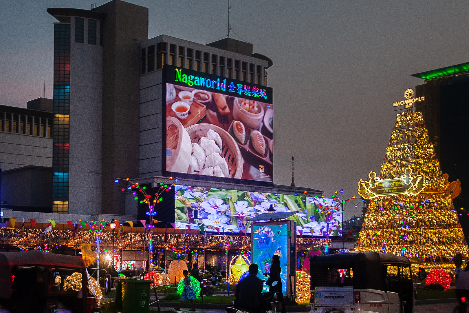 Sea of lights on Koh Pich Street