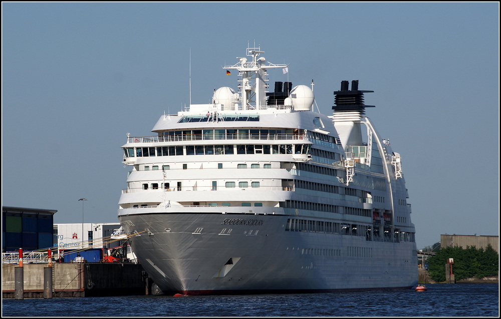 "SEABOURN SOJOURN"...