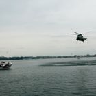 Seaking MK41 mit einem Seenotrettungskreuzer