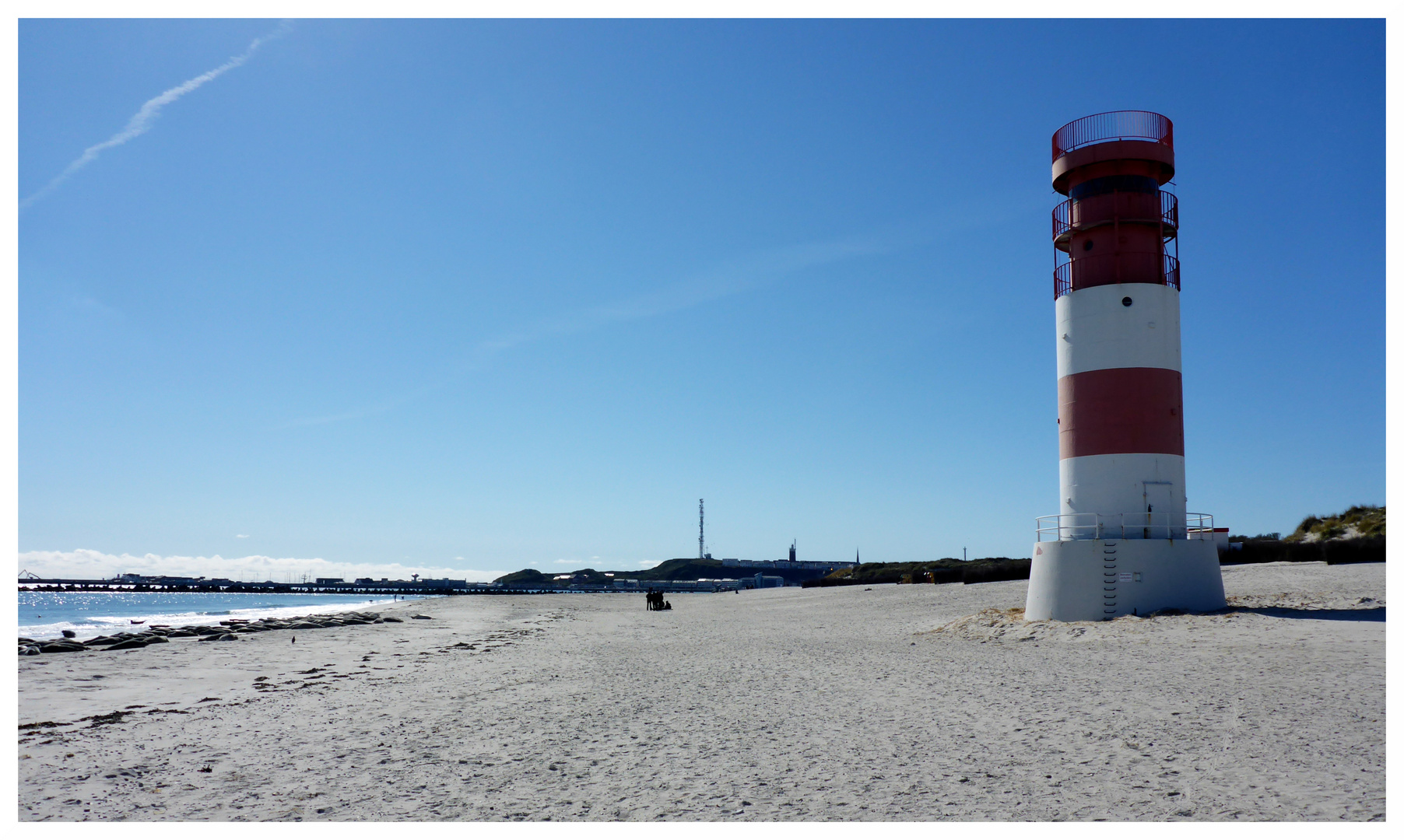 Seals, Sand and Lighthouse