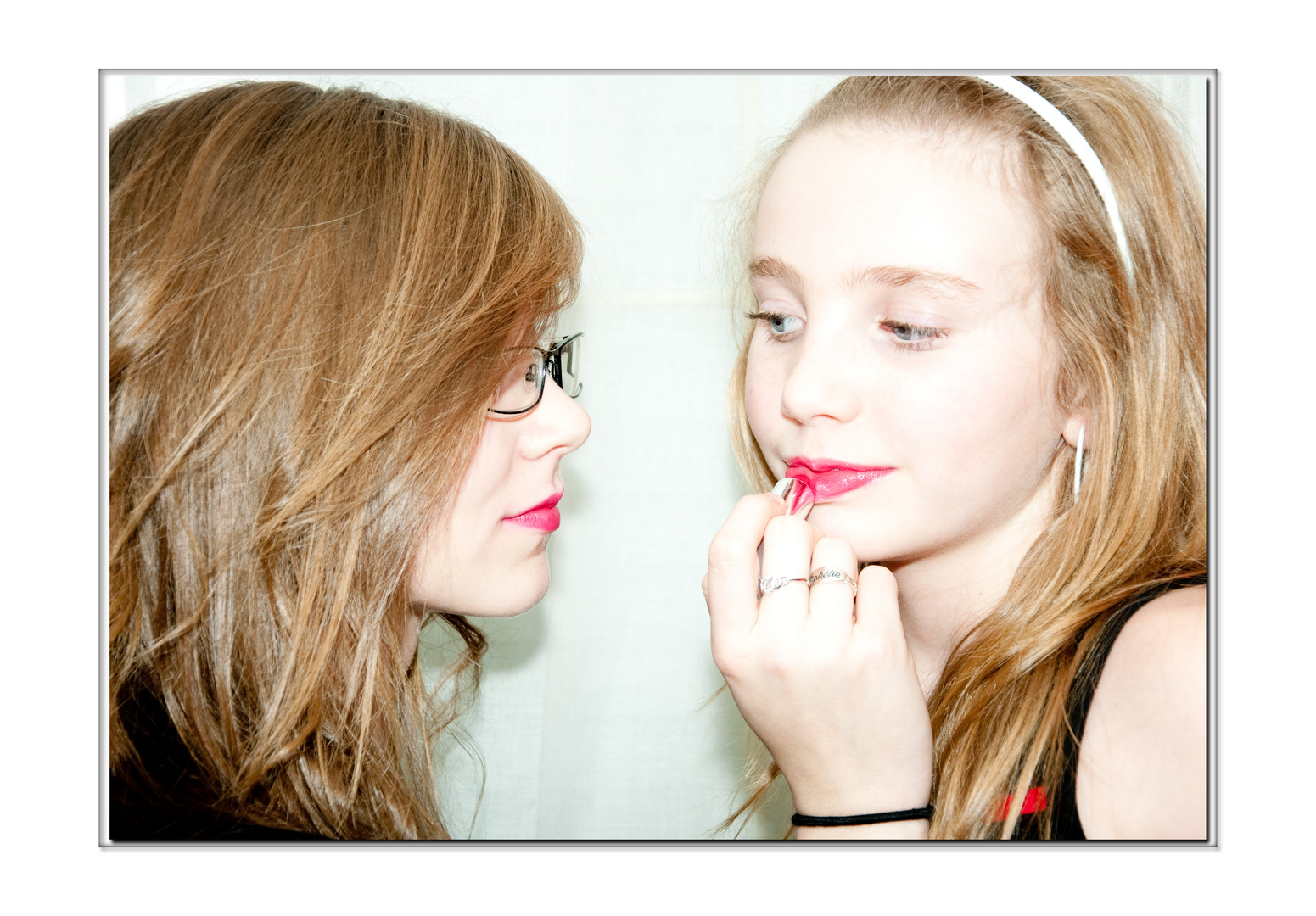 séance de maquillage.