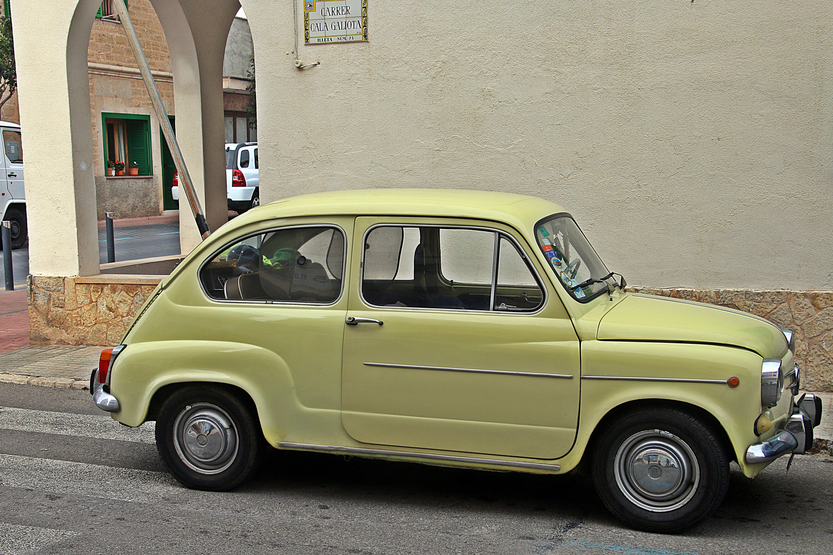 Seat 600 in Colonia St. Jordi