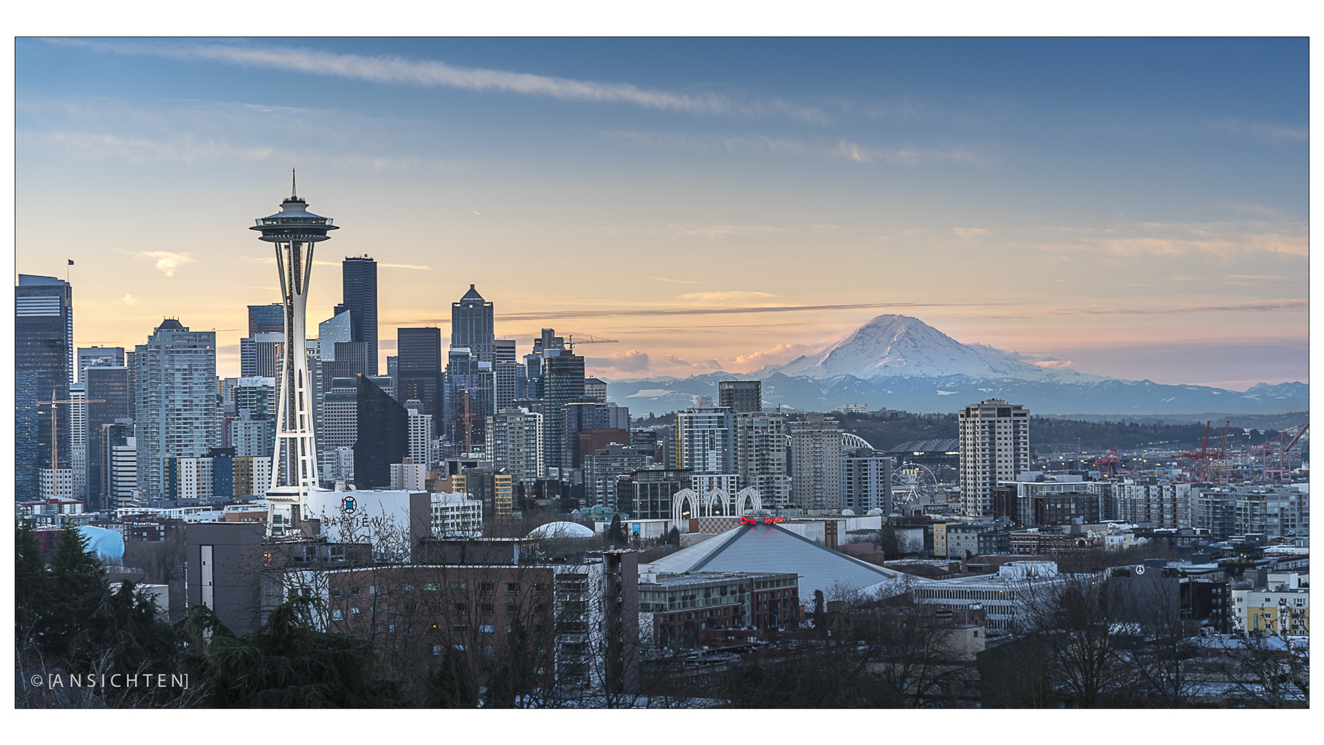 [Seattle I Spaceneedle I Mt Ranier_003]