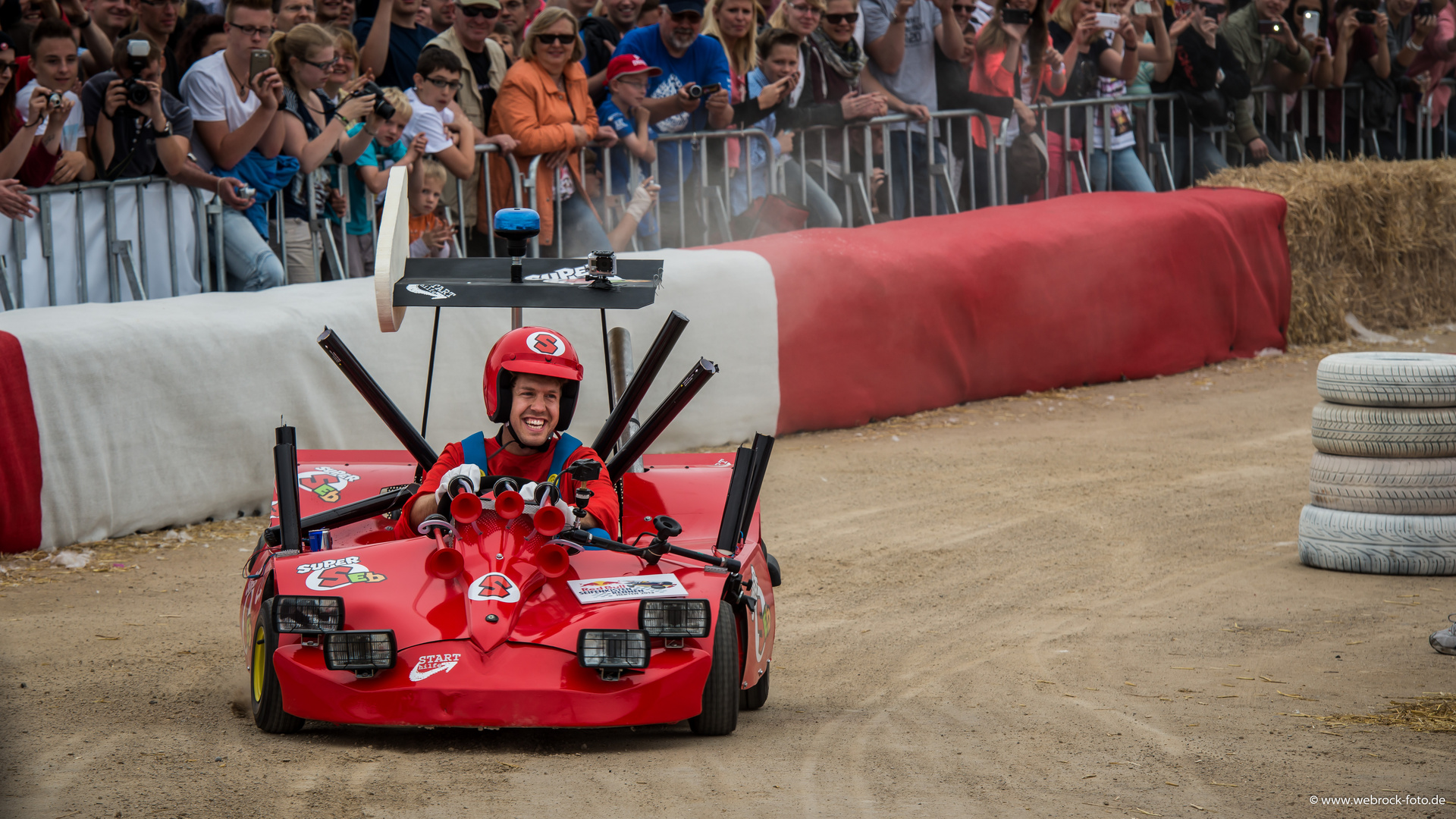 Sebastian Vettel beim Red Bull Seifenkistenrennen