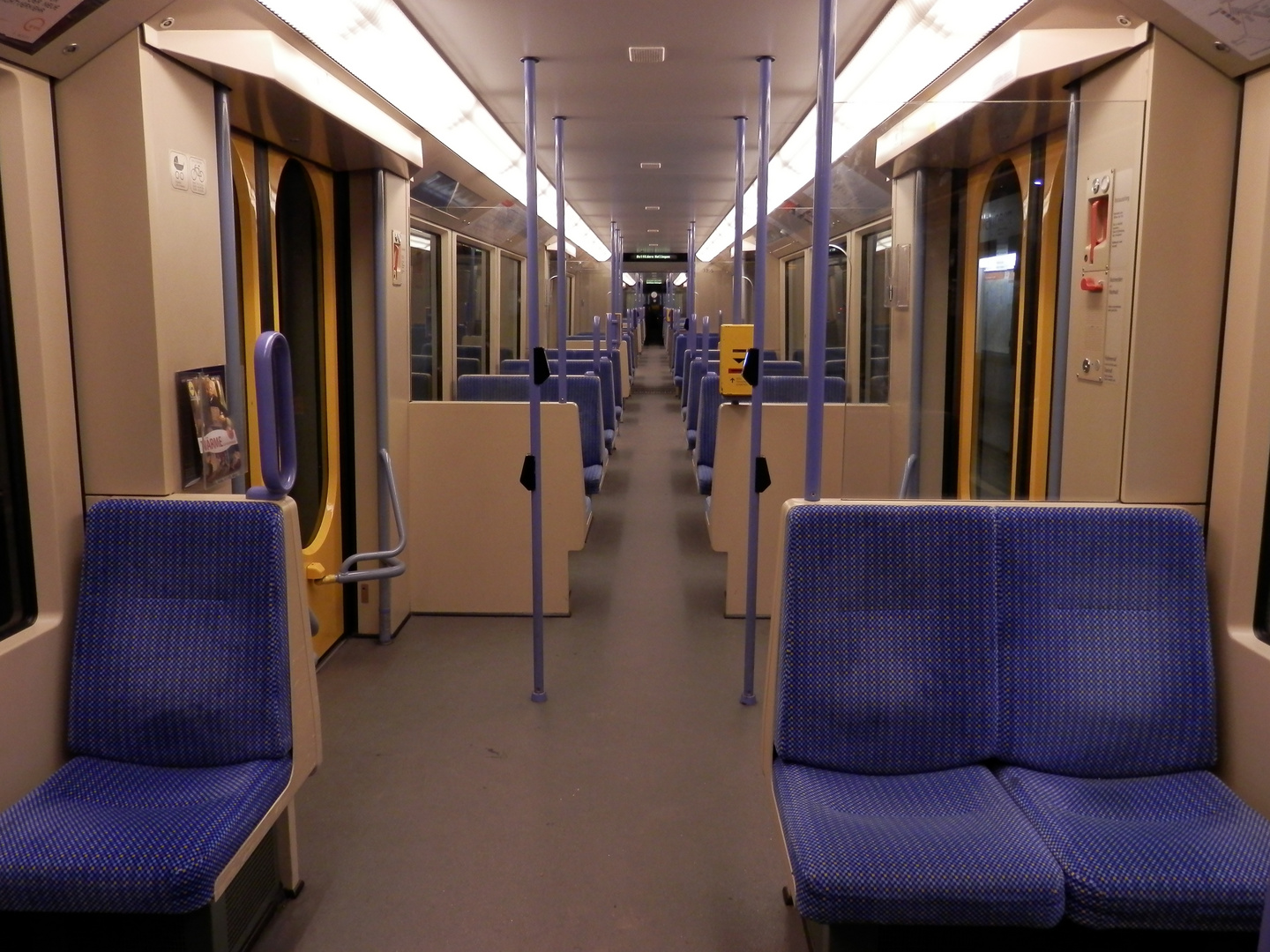 Sechs Uhr Vierzehn in der U-Bahn