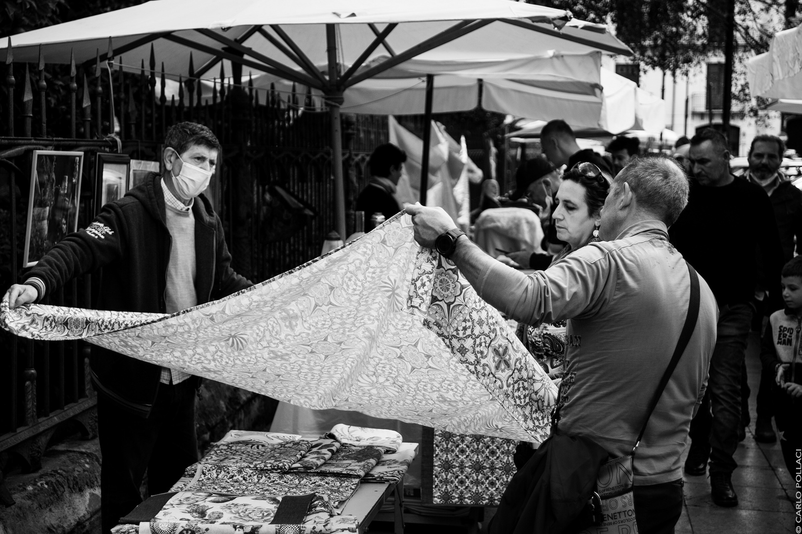 Second hand market 