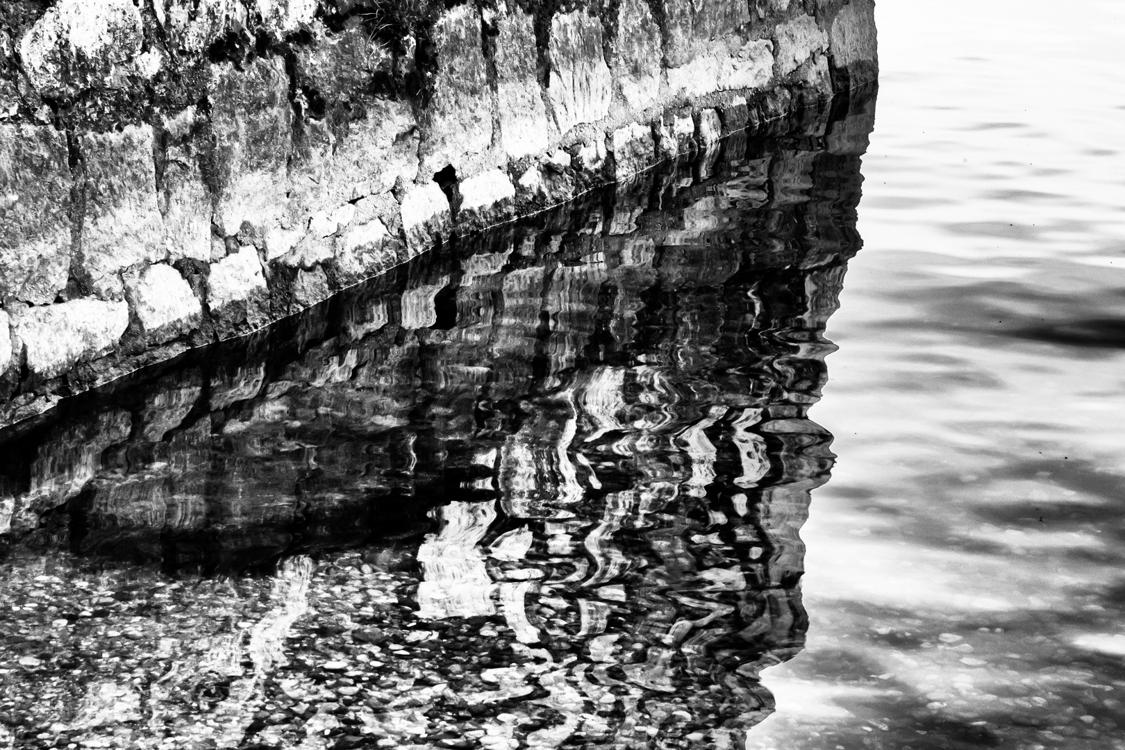 Seconda darsena, riflessi