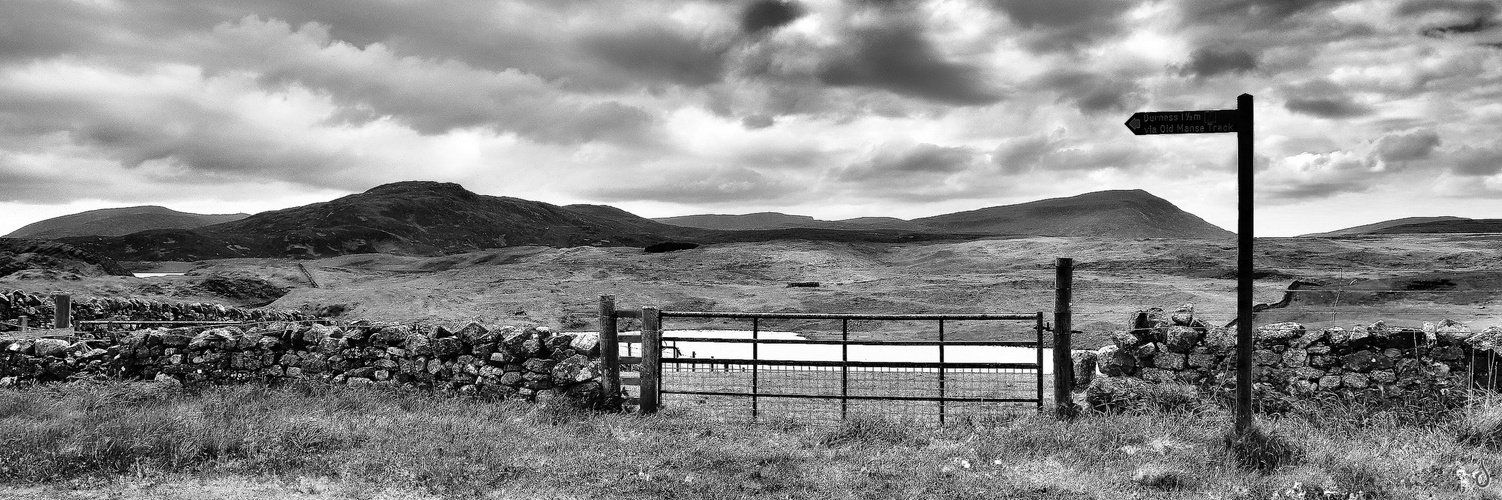 Secret Tracks   --   ...to Durness ©D5327_BW-p-2k2++W_3#1