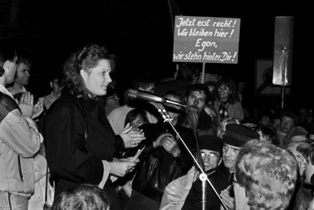 SED Demo November 1989 in Rostock