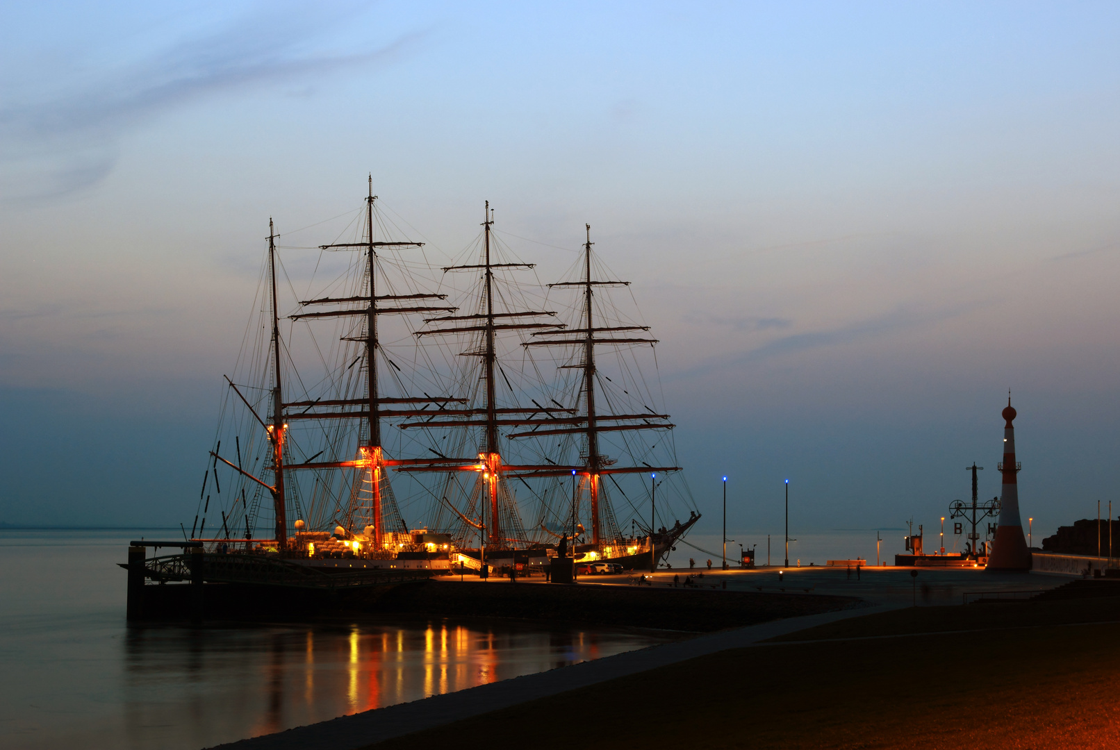 *Sedov 10042015*