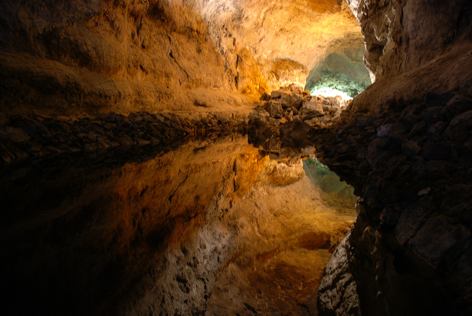 See im Vulkantunnel Cueva de los Verdes