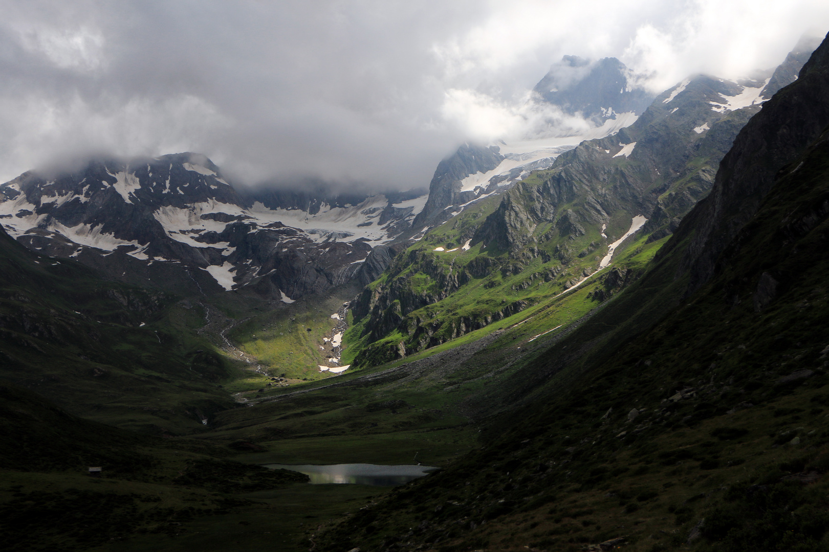 Seebersee mit Vereistem Verwalljoch und Granatenkogel