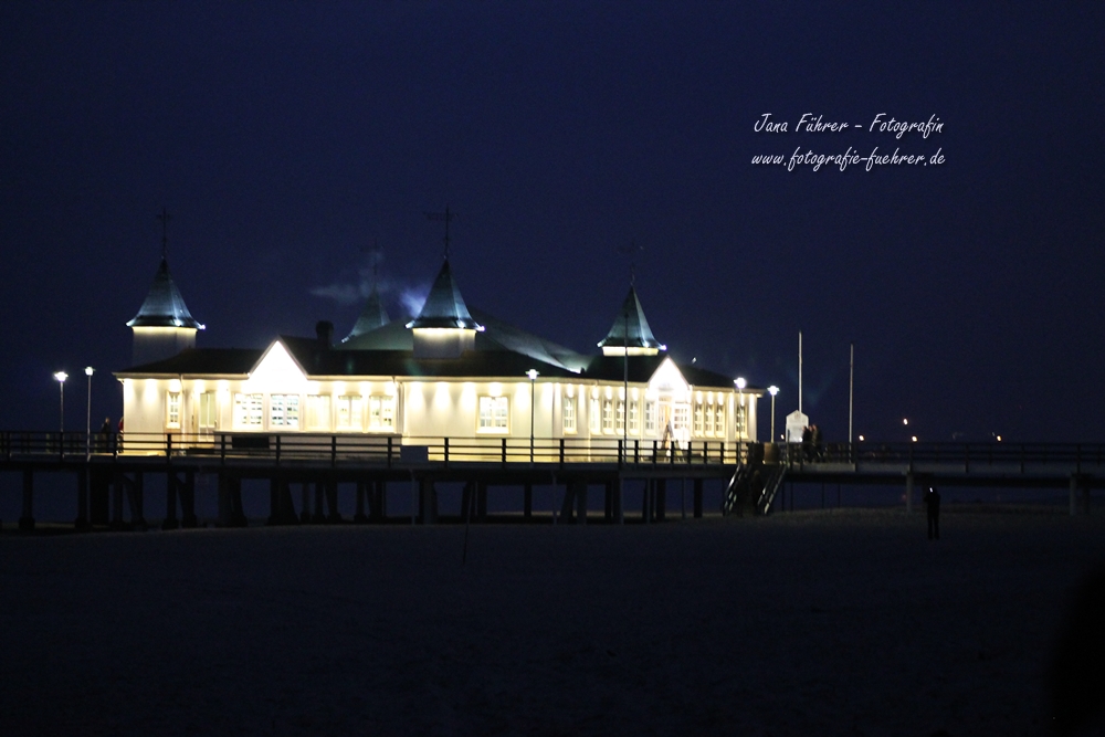 Seebrücke Ahlbeck, bei Nacht