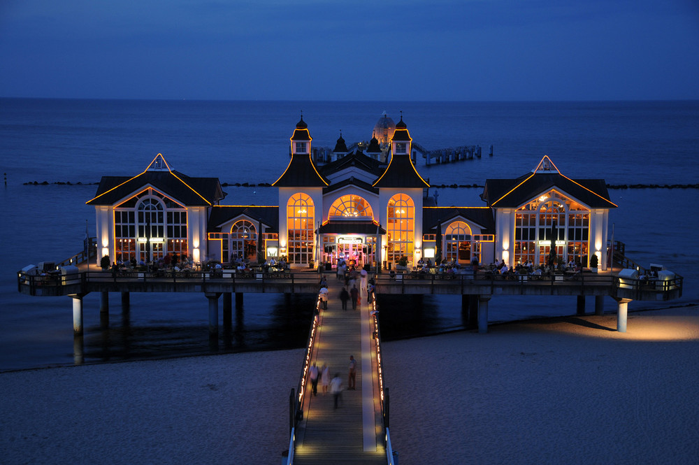 Seebrücke am Abend