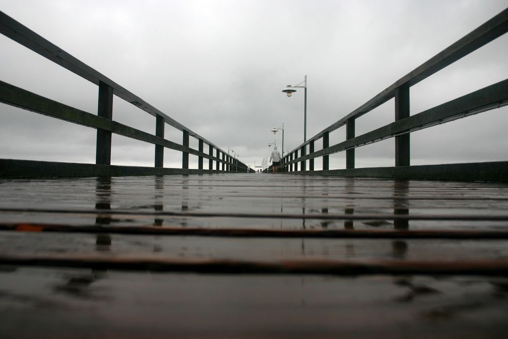 Seebrücke Bansin bei Regen