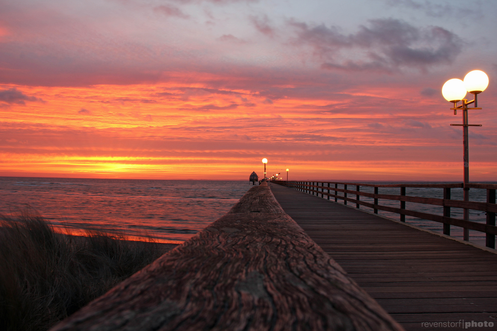 Seebrücke Grömitz im Morgenrot