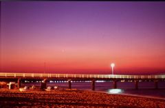 Seebrücke in der Nacht