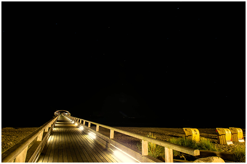 Seebrücke Kellenhusen bei Nacht