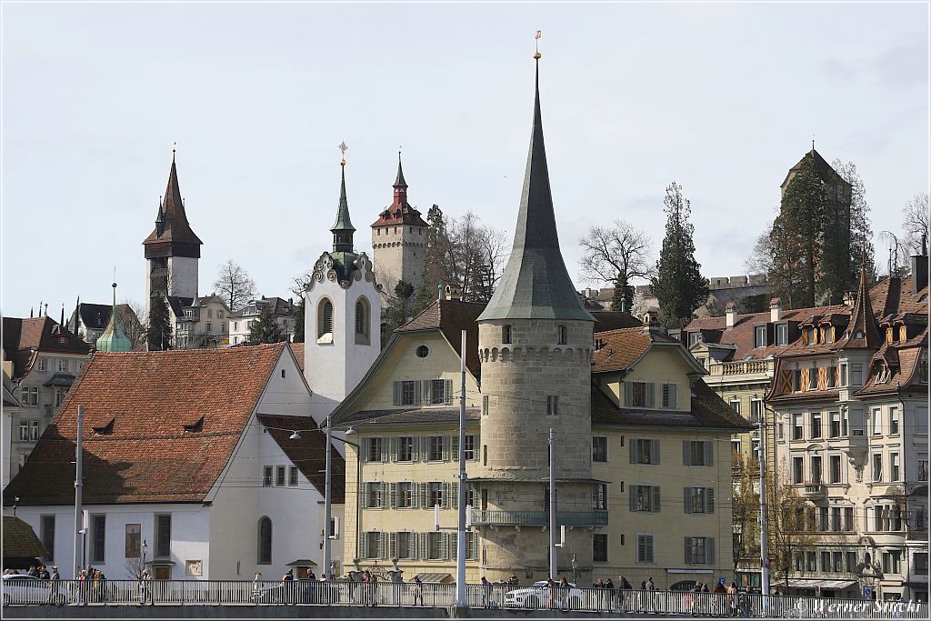 Seebrücke Luzern mit Museggtürmen 