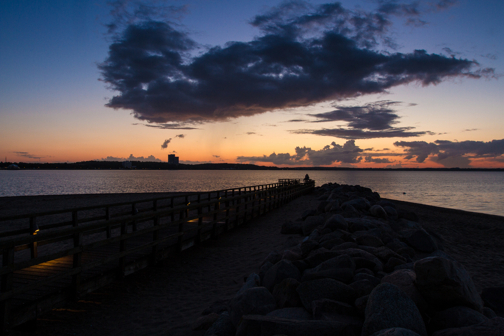 Seebrücke Niendorf Hafen