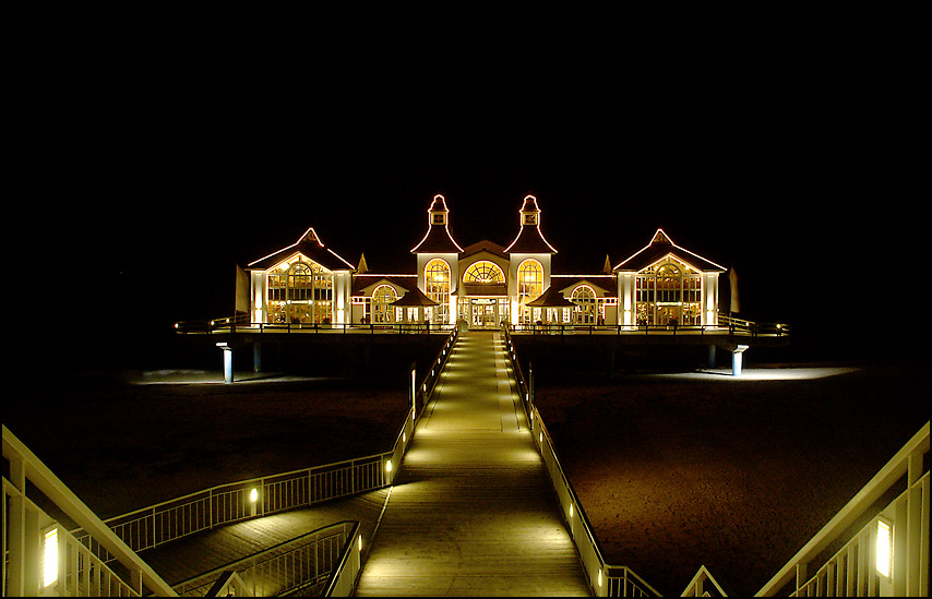 - Seebrücke Sellin auf Rügen -