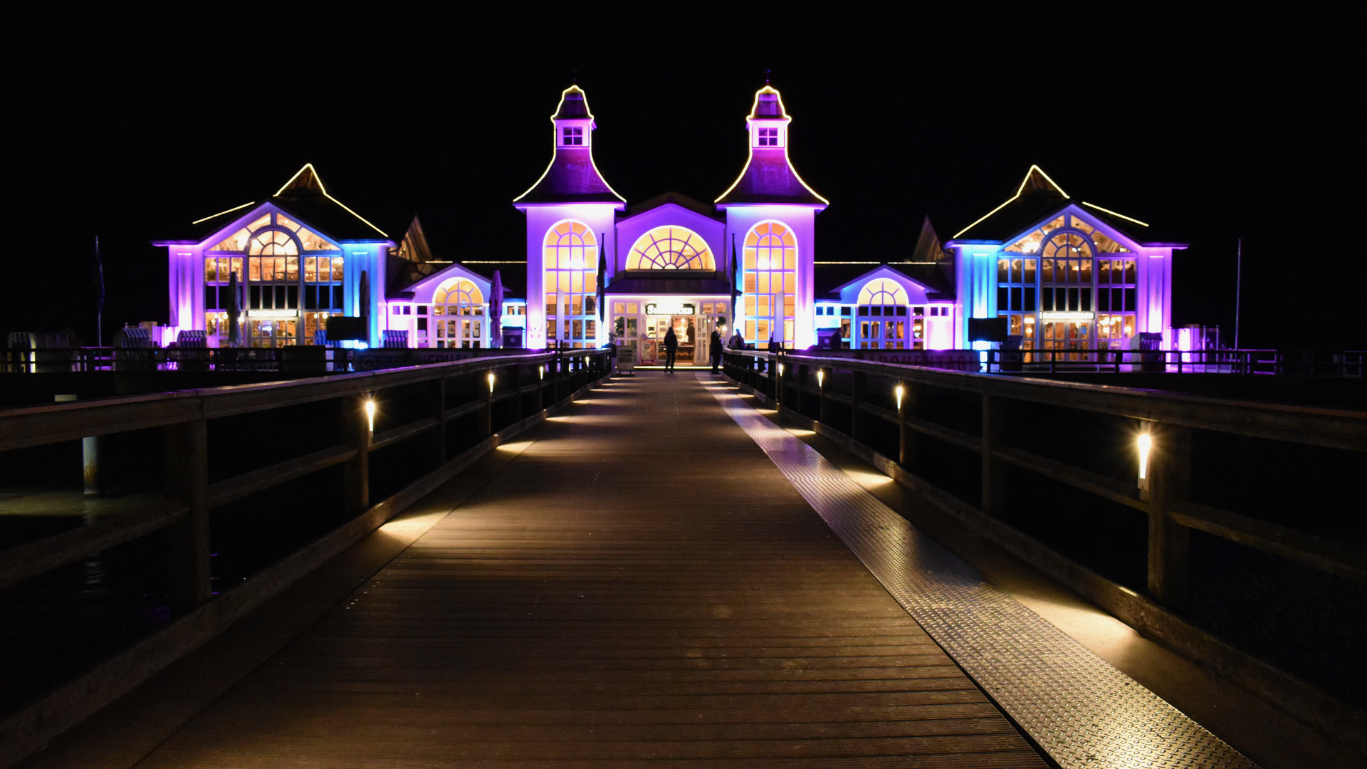 Seebrücke Sellin bei Nacht