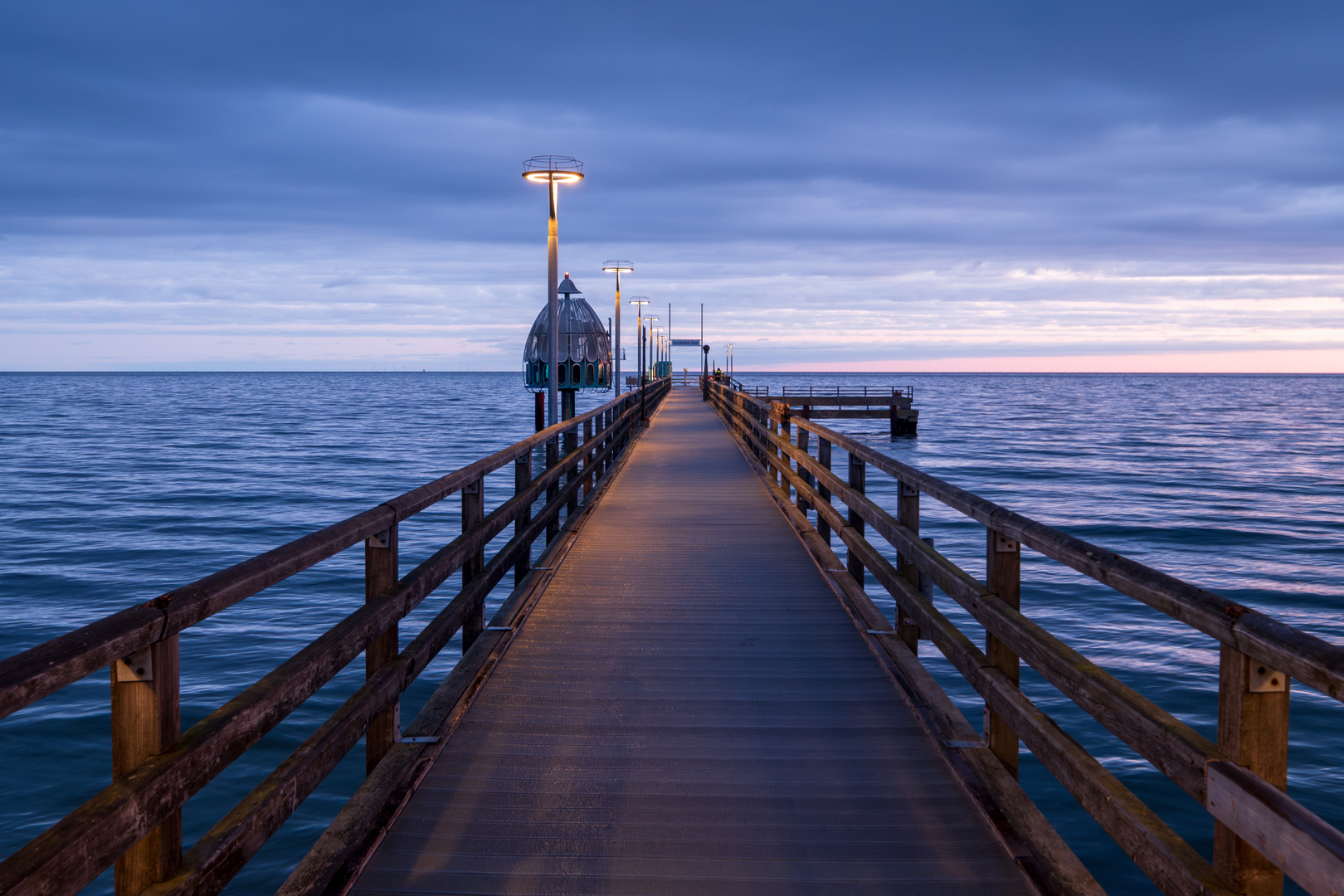 Seebrücke Zingst im Morgenlicht