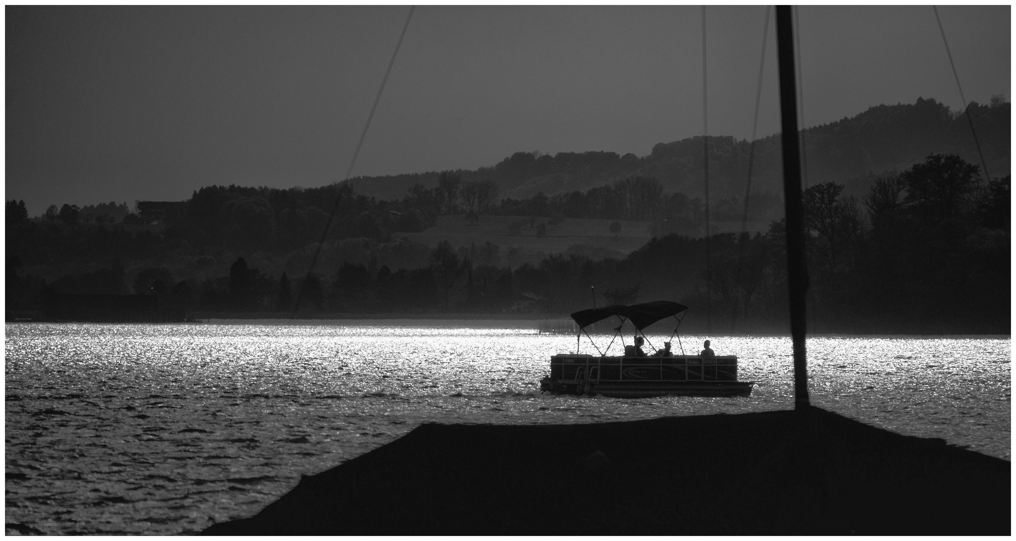 Seefahrt im Abendlicht