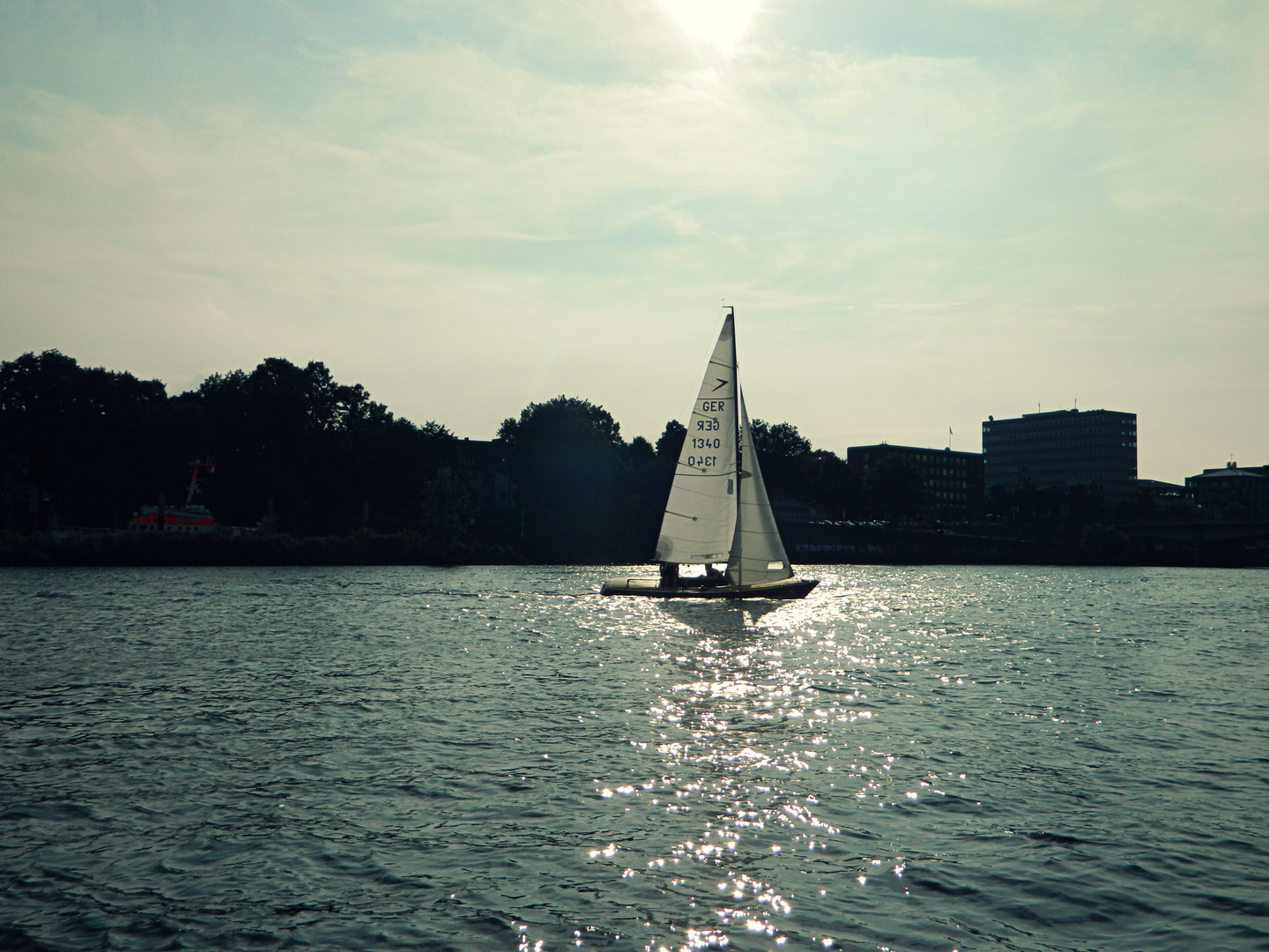 Seegelboot auf der Weser