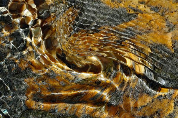 Seelenbilder: Wasser- und Gefühlsbewegungen. - L'eau comme moyen d'expression!