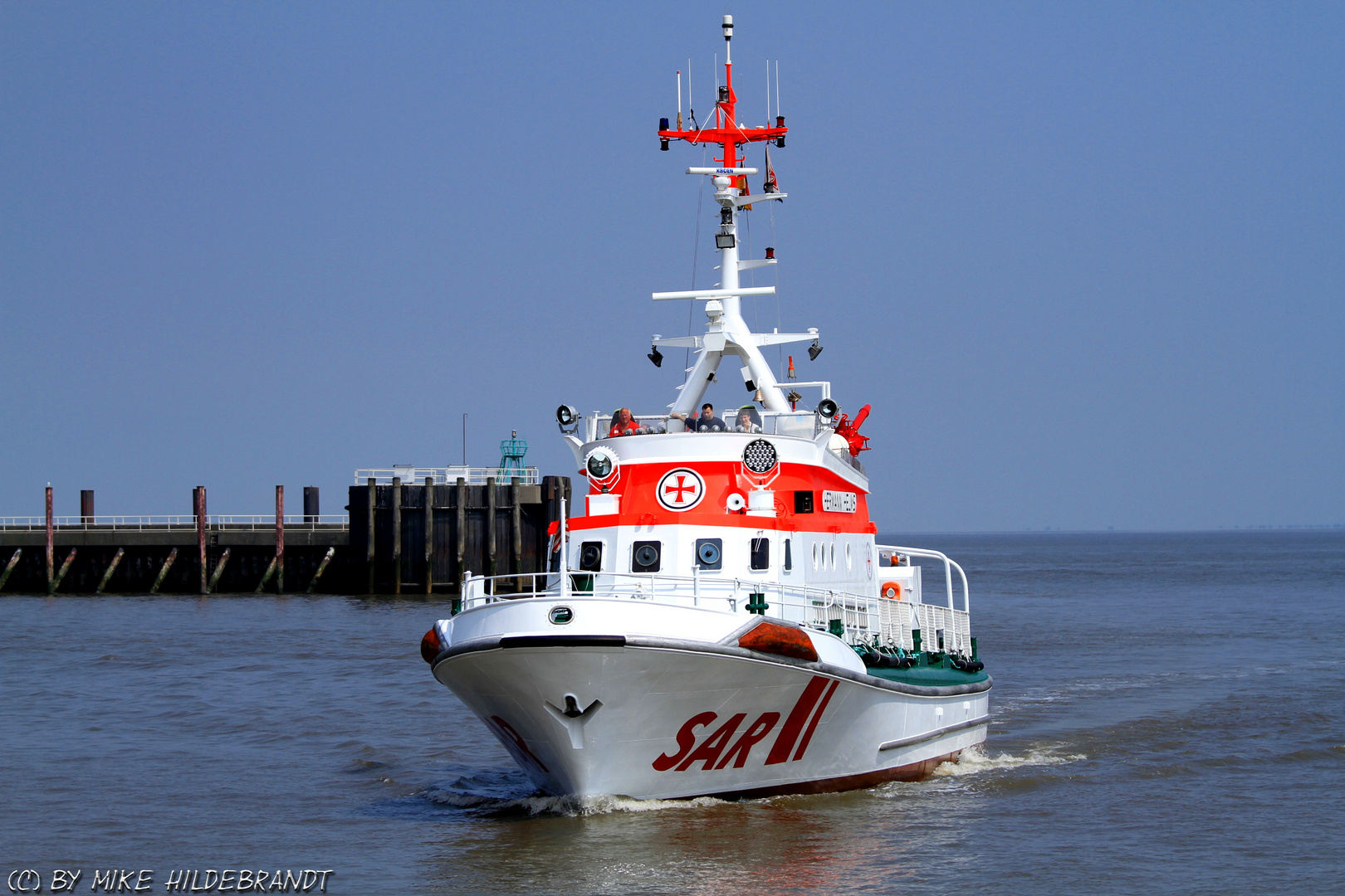 Seenotkreuzer läuft in Cuxhaven ein