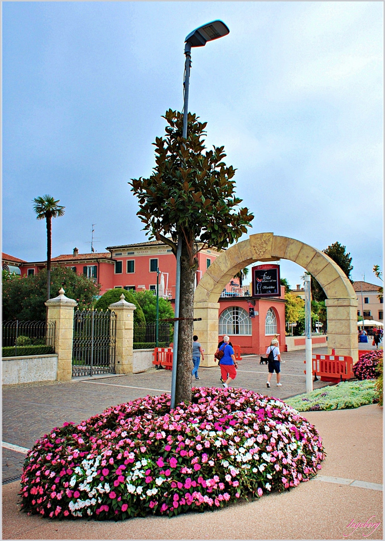 # Seepromenade in Bardolino #