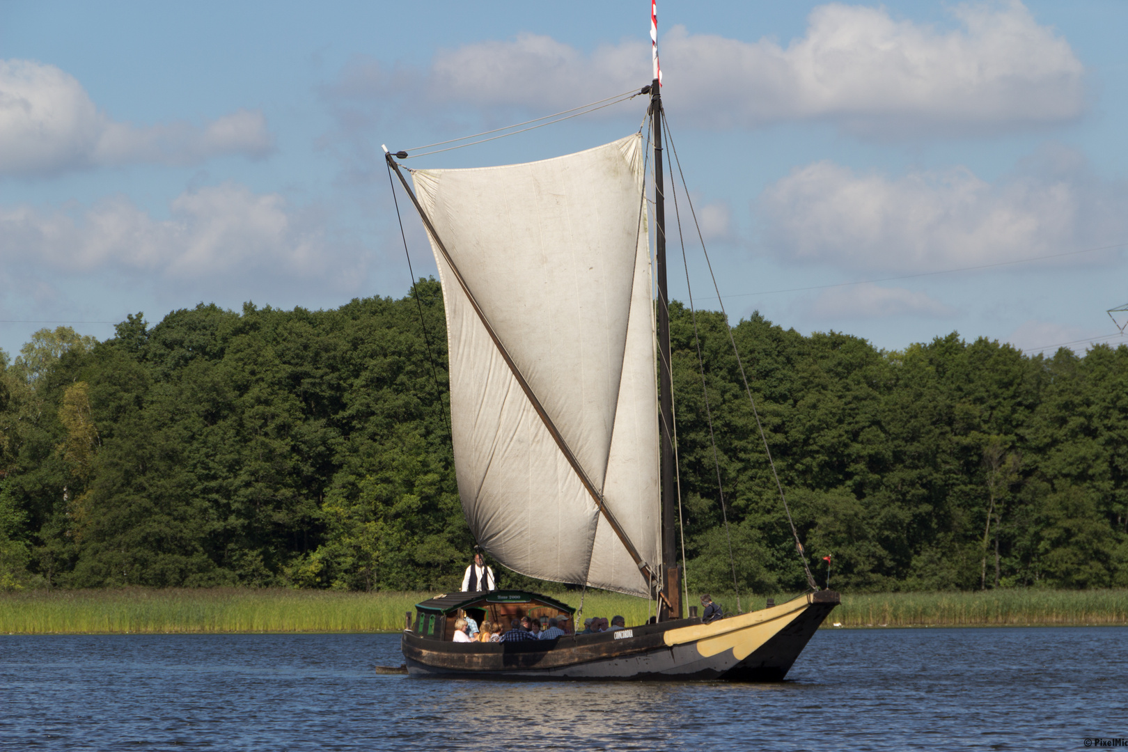 Segelboot (althergebrachte Technik)