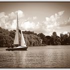 Segelboot an der Alster