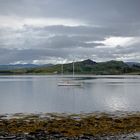 Segelboot im Loch Canaird