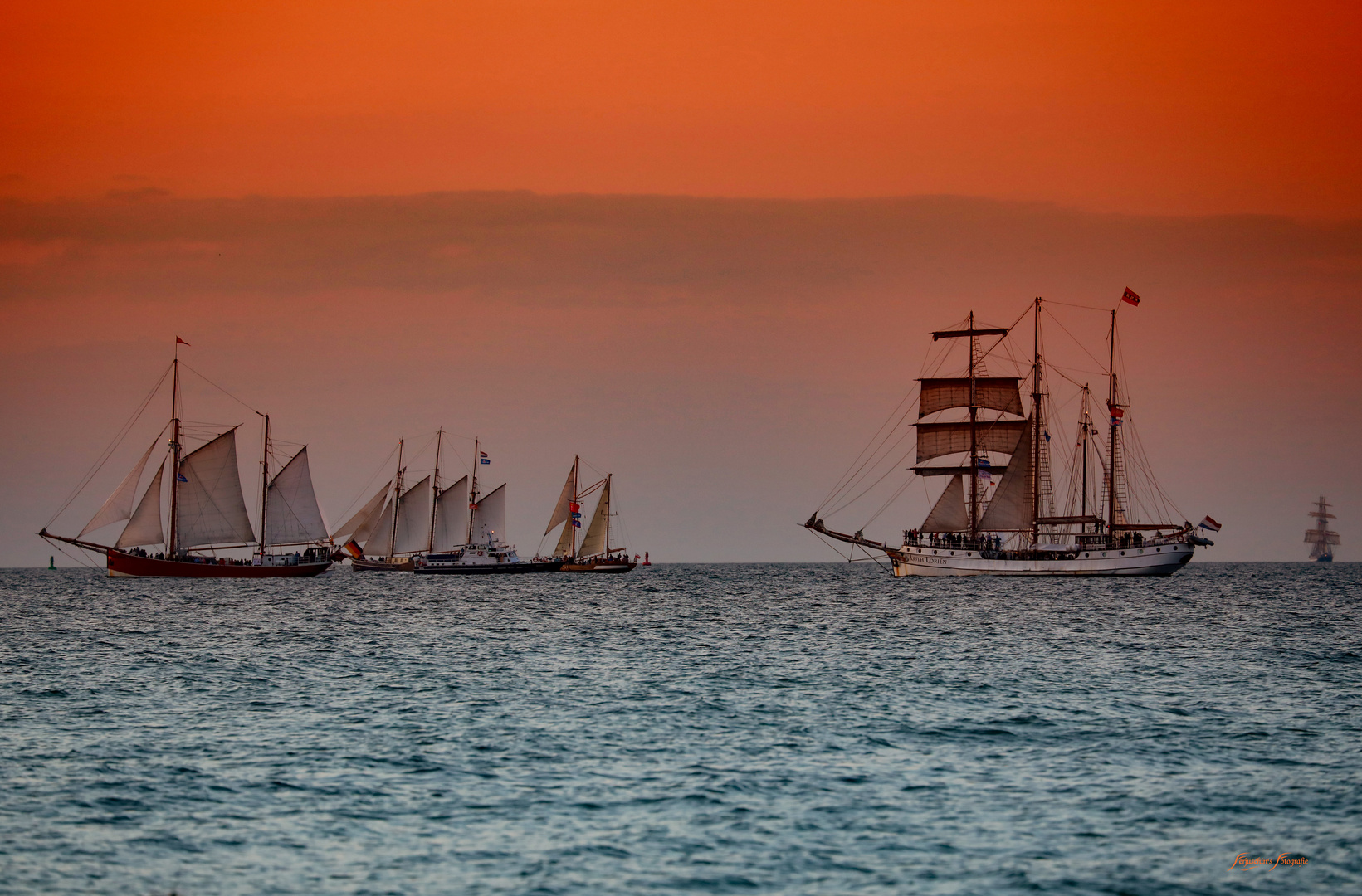 Segelboot in der Dämmerung Foto & Bild | deutschland, europe