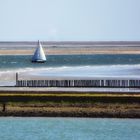 Segelboot in der Fahrrinne