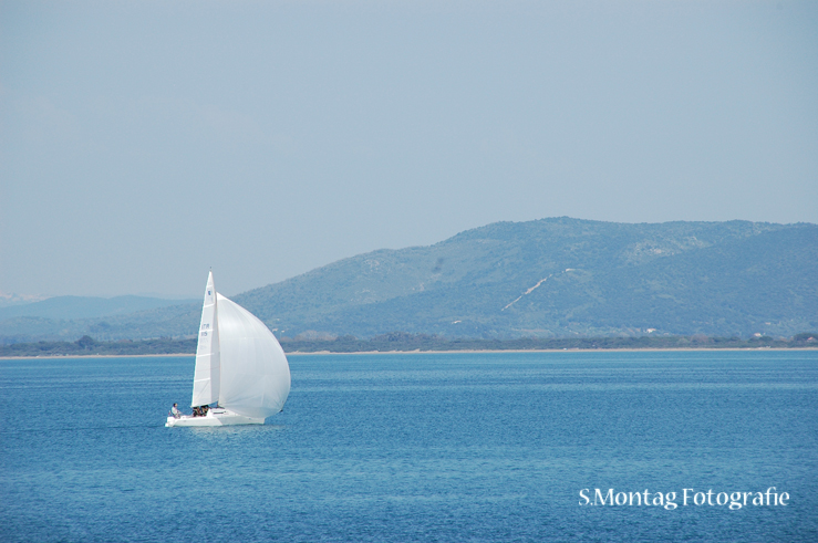 Segelboot in der Toskana